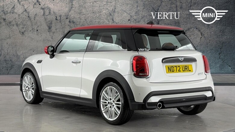 MINI Hatchback 1.5 Cooper Exclusive 3dr Auto Petrol Hatchback